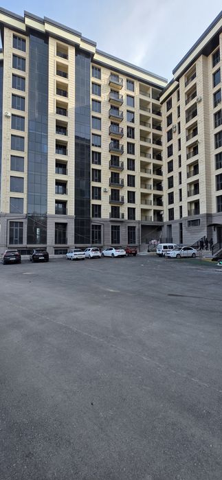 Продаётся квартира. Коробка 67кв