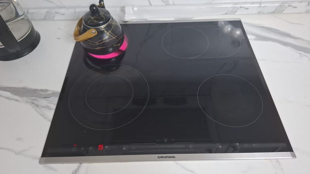 Стеклокерамическая варочная панель Grundig
