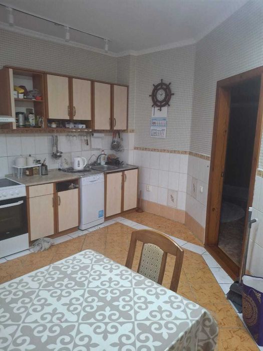 Продам 3-х комн. квартиру