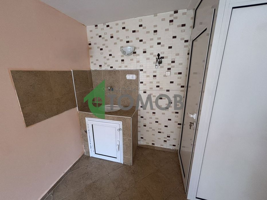 Дава се под наем Магазин в Стара Загора, Център - 20 кв.м за 255 € - Снимка #2