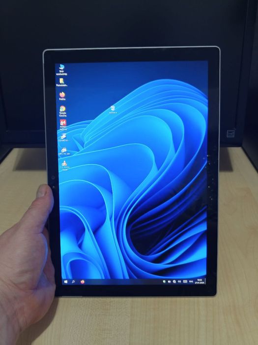 Microsoft SURFACE Pro 4 12,3"2K IPS Touch/Core i7-6650U/8GB/256GB NVMe