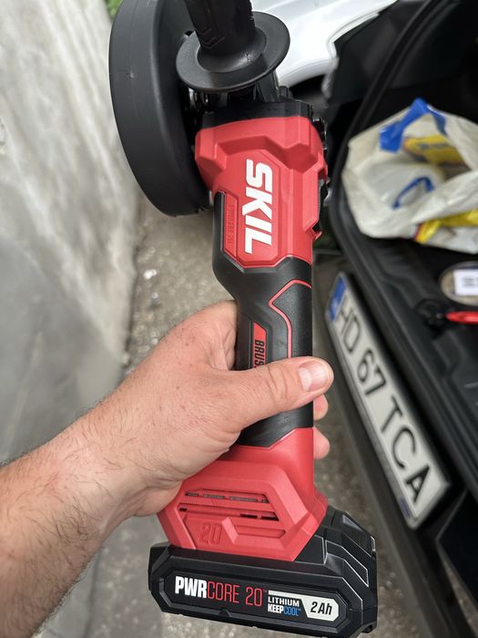 Oferta: Vand Flex SKILL + statie incarcare+ acumulator 2 AH!