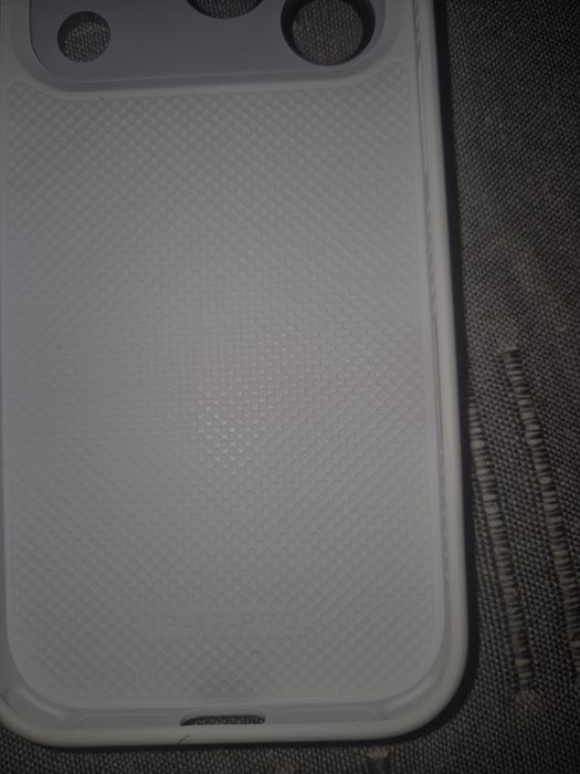 Iphon 17 pro кейс