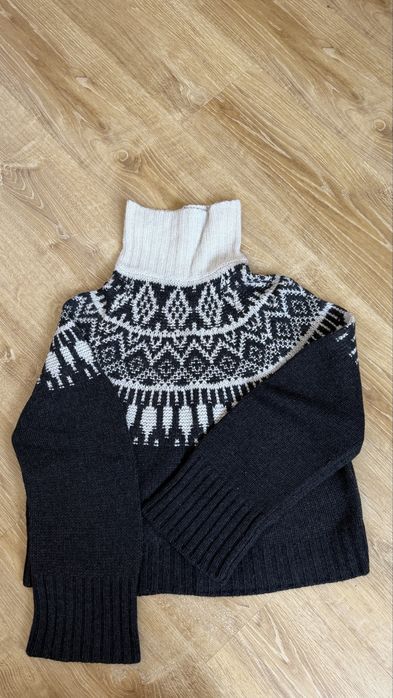 вълнен пуловер от Massimo Dutti
