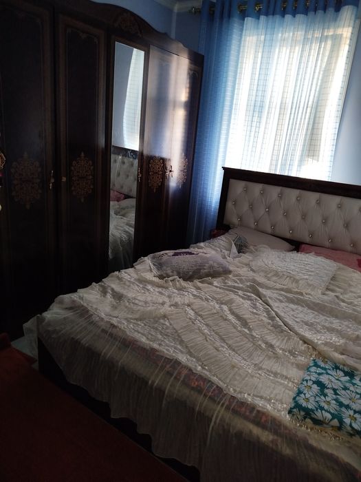 Уй сотилади 2 этажлик дом.