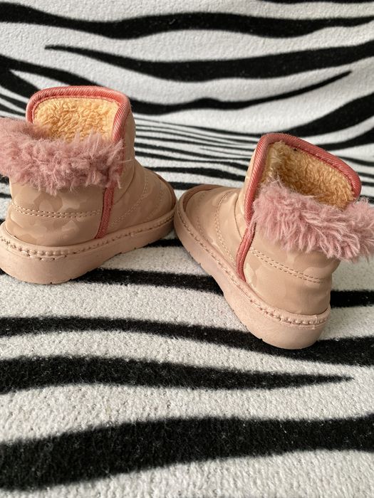 Зимние детские сапожки