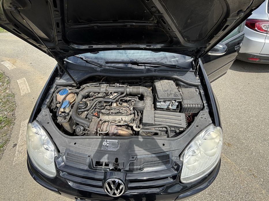 Dezmembrez Volkswagen Golf 5 1.4 TSI 2006 140 CP nu BMY 1.9 TDI BKD