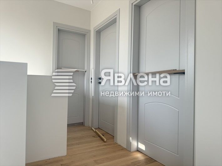 Продава се Тристаен апартамент в София, Център - 132 кв.м за 2917 €/кв.м - Снимка #11