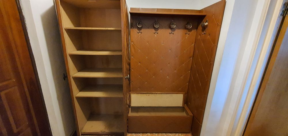 Vând set cuier+dulap  hol