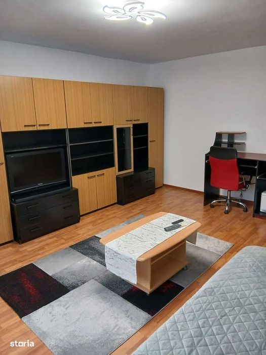 Apartament 3 camere, de închiriat, zona Terezian