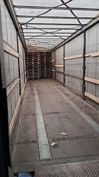 Vând paleti euro și NON euro