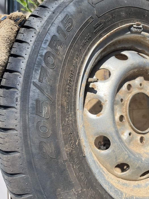 Покришка на нива с дисками