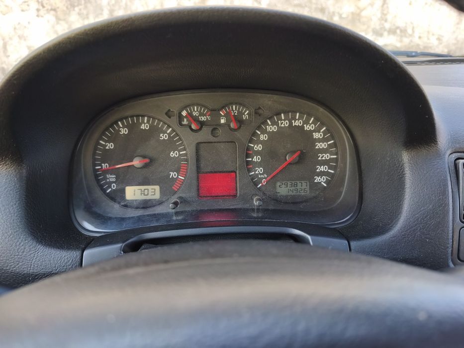VW Volkswagen Golf  IV SPECIAL, 1.6 MPI  105 CP  euro 4, 2002, aer condiționat, unic proprietar România