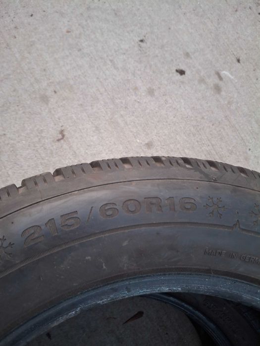 2бр. зимни гуми 215/60/16 Dunlop