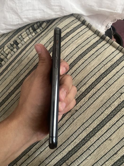 iPhone 11 Pro память 256 ёмкость 72%