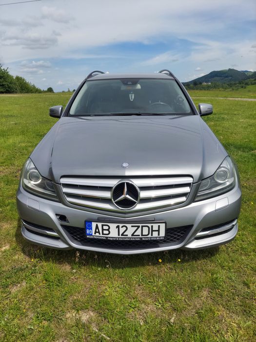 Mercedes C-Class W204 2.2 CDI | Piele | Xenon | Navi | 185.000 km reali