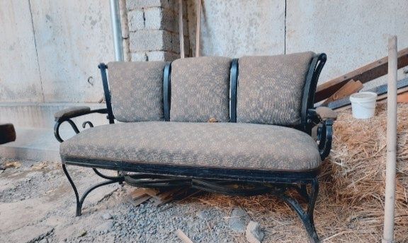 Комплект антикварной мебели.