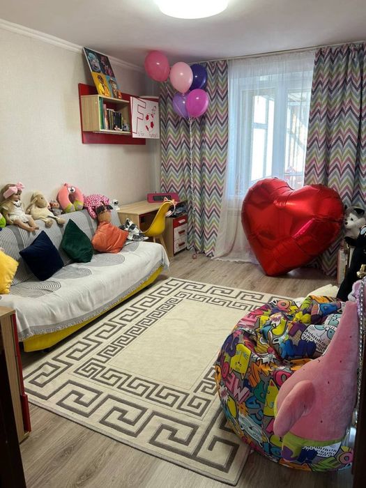 Продам 3 комнатную квартиру