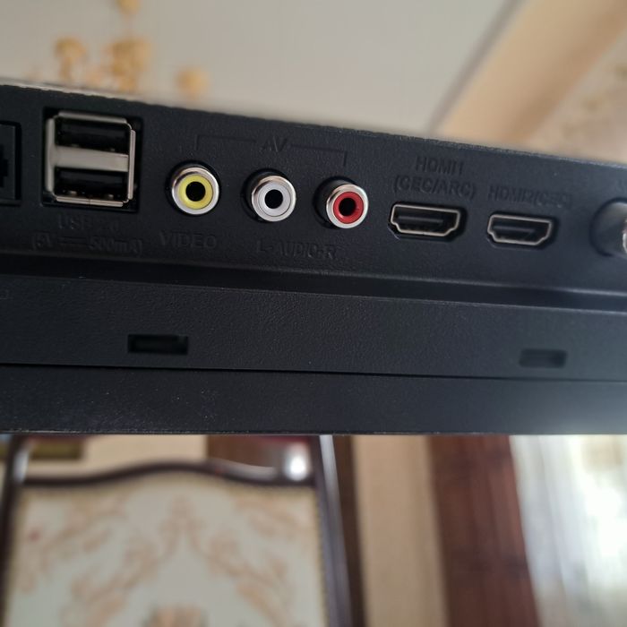 Телевизор смарт Yasin