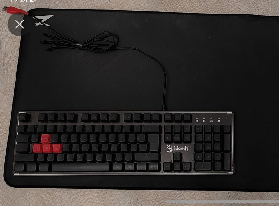 Игровая клавиатура Bloody B180R RGB с подсветкой