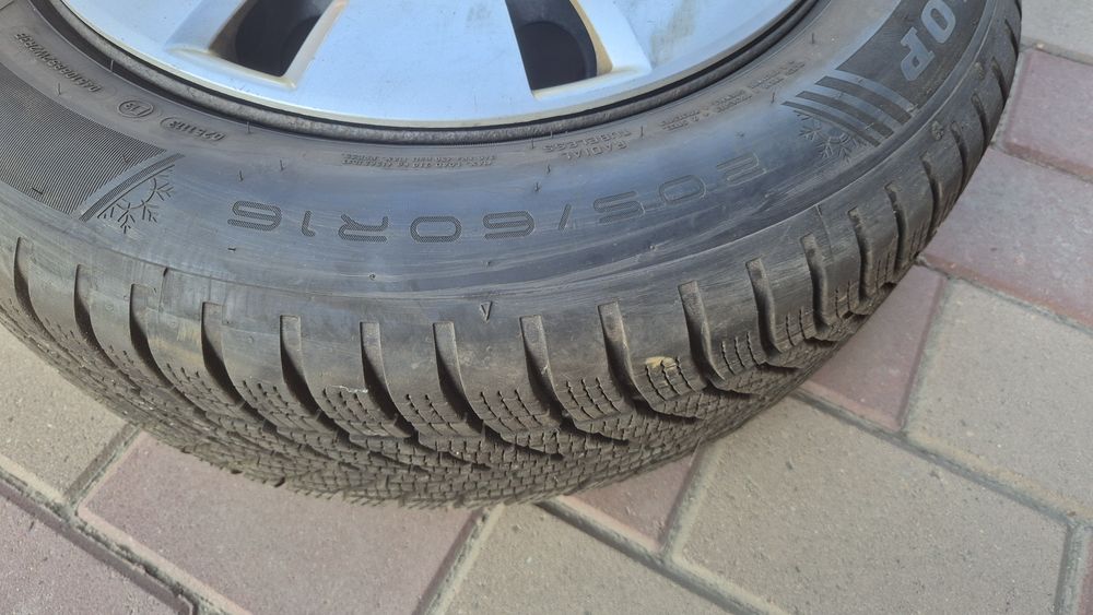 Anvelope Iarna Dunlop 205/60/16 + jante si capace Audi A4