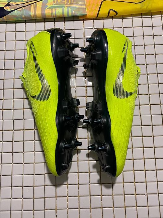 профессиональные бутсы найк, nike