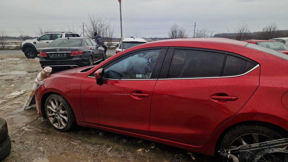 Dezmembrez Mazda 3 2014 Sedan 2.2