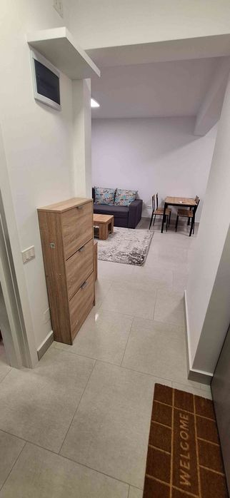 Închiriez apartament tip studio