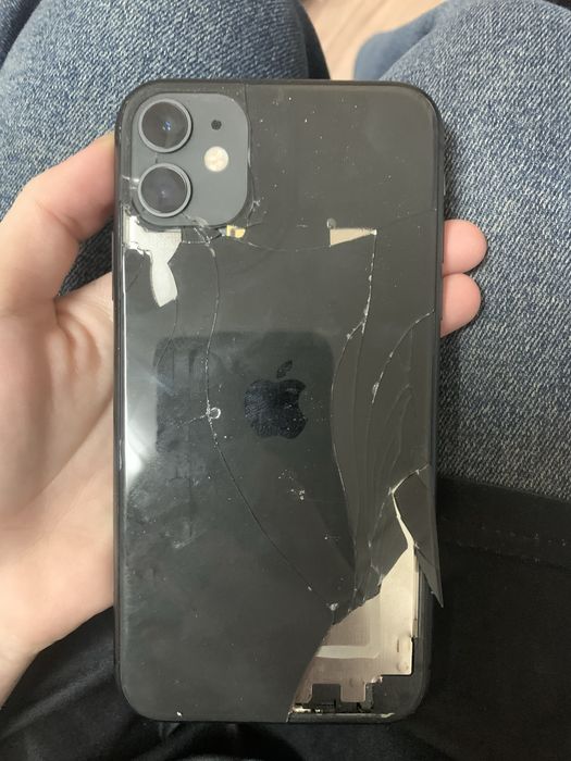 Айфон 11 цена договорная продается СРОЧНО