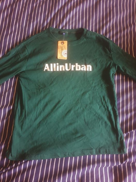 Vand lot haine cu eticheta  450 de buc 6000 lei marimi : S,L,M,XL