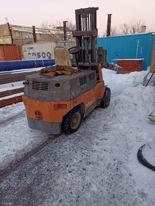 Продам вилочный погрузчик