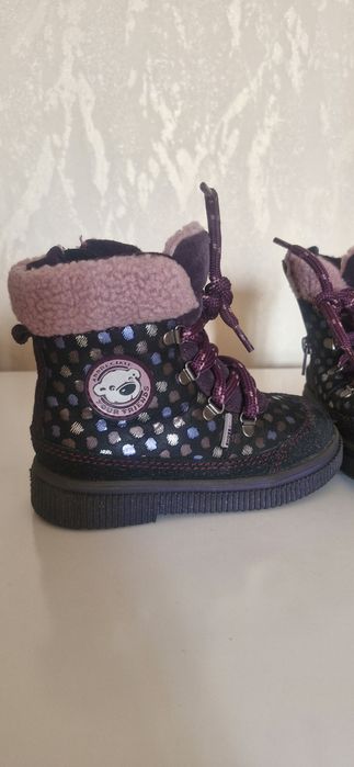 Продам сапожки для девочки