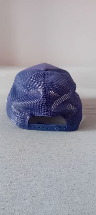 Vând sapca new era albastru închis