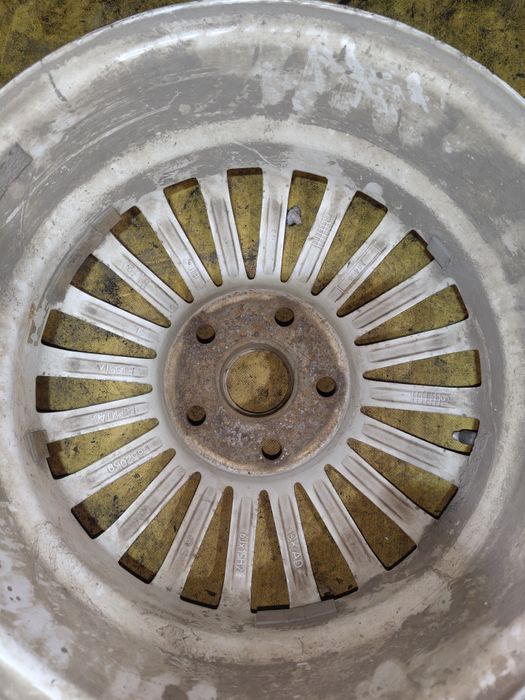 Продам 2 диска Шевроле Круз R15 5×105