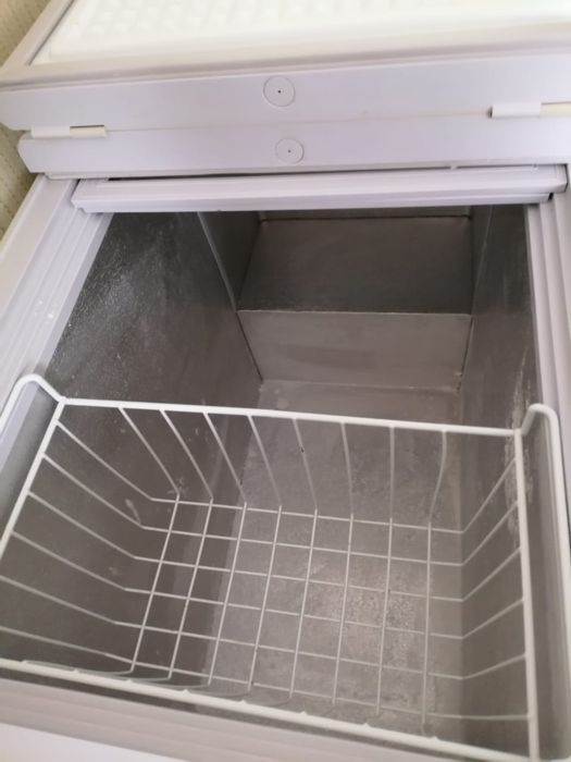 Продам морозильную камеру