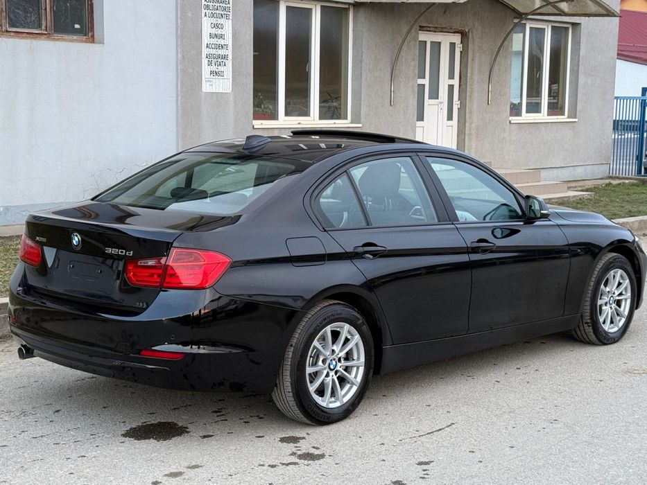 Bmw 320d f30 X-drive 4x4 seria3 automat trapă  xenon•Distributie nouă•