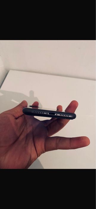 iPhone 11  сатылады