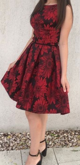 Rochie de nunta, evenimente, rosie