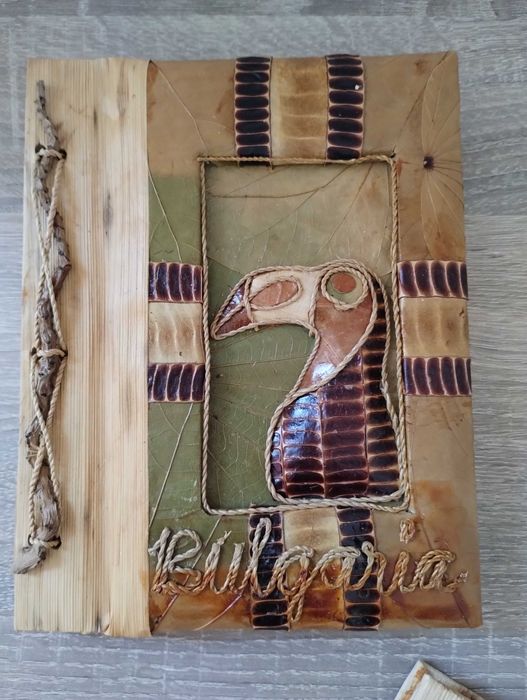 Уникални ръчно изработени тефтери от естествени материали