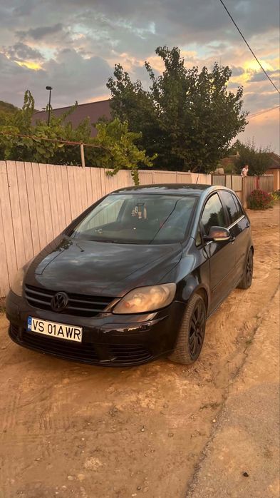 Volkswagen Golf Plus diesel, 2.048 € — imagine 4