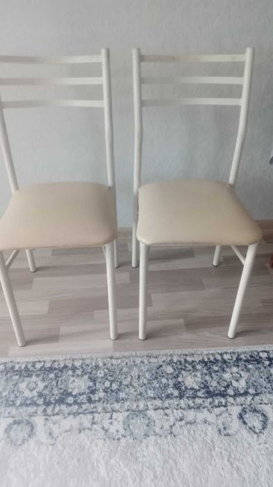 Продаю стулья в прекрасном состоянии