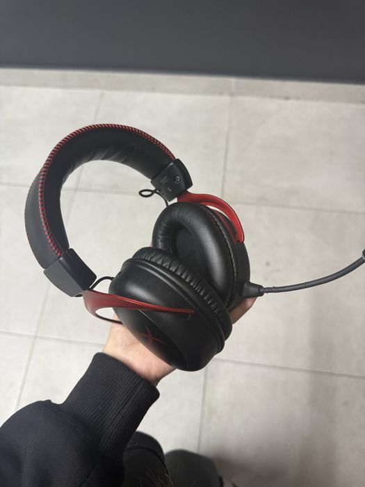 Продам Наушники HyperX Cloud беспроводные
