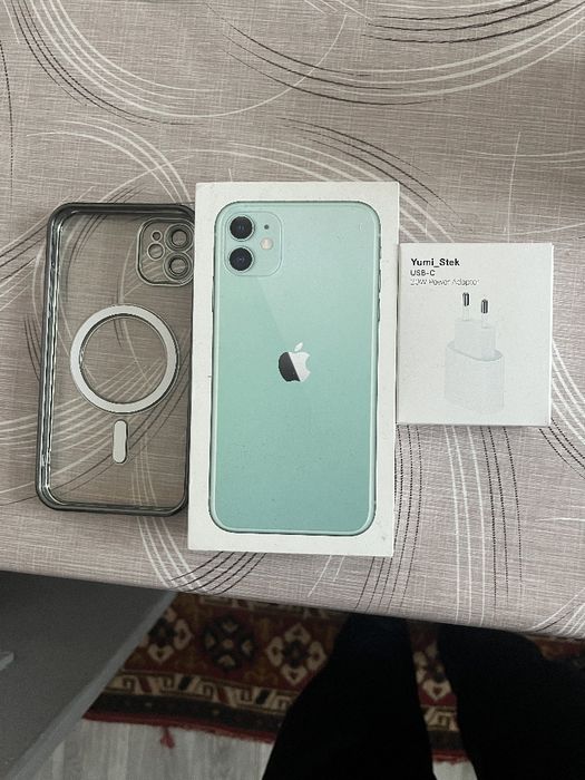 Продам айфон 11 в хорошем состояний