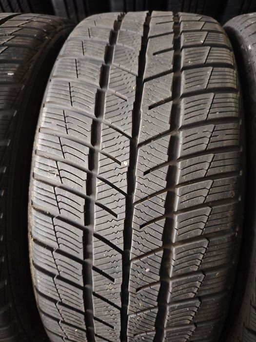 225/40 R19 Barum Polaris5 M+S cu buză