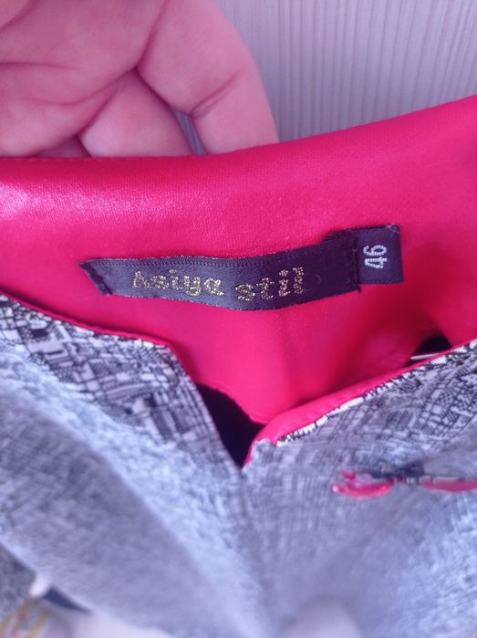 Продам платья спрочно