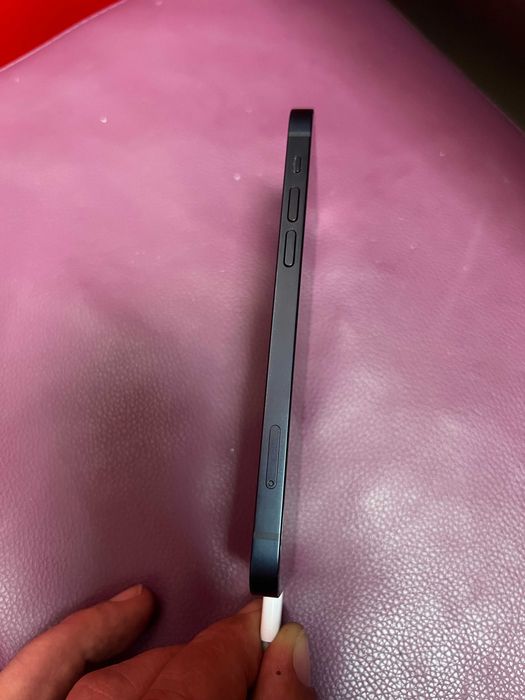 iPhone 12 - Отличен без ремонти и с оригиналната батерия на 98% здраве