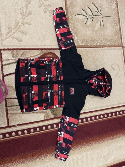 Дет куртка сатылады