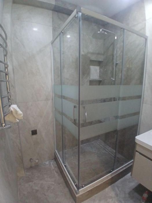 Душавые кабина из закалённого скекло ПРЕМИУМ 8 - 10 мм / Установка