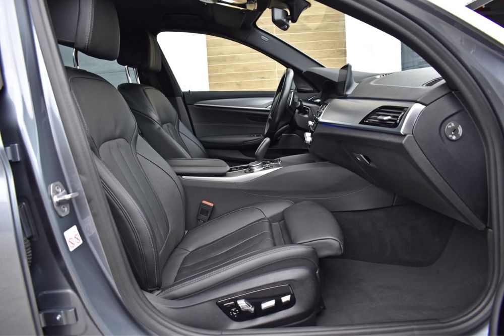 BMW~Seria~5~M~Pachet~Camera~360~Ventilație~Led~Head~UP~Harman~Kardon~2019