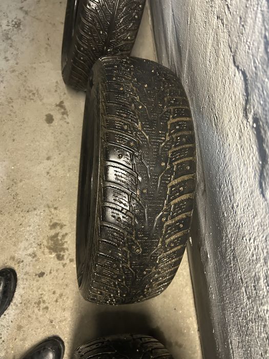 Зимние шины 195/65/15